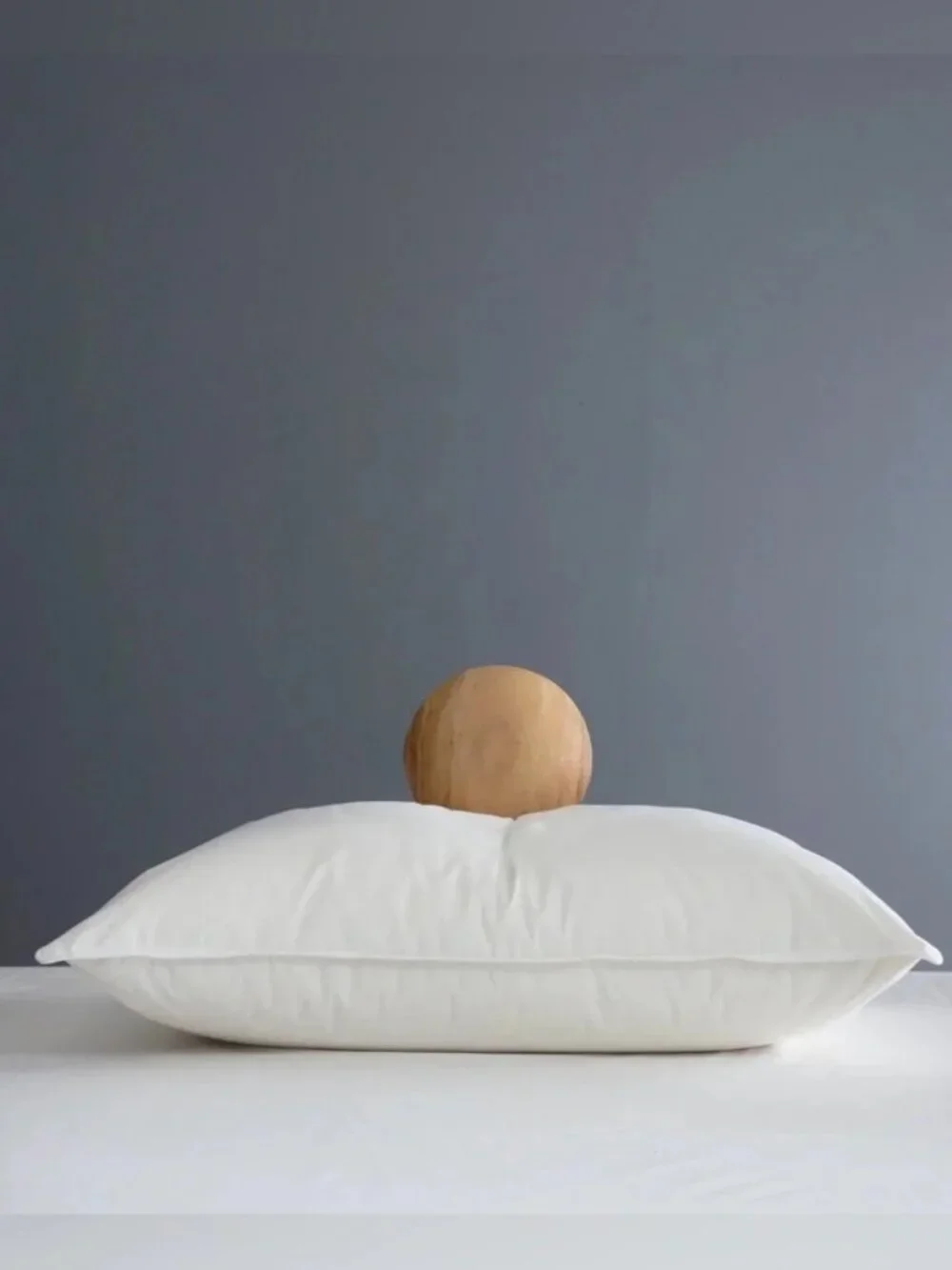 Luxe Goose Down Pillow In new condition!! No flaws